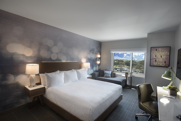 Cambria Hotels & Suites LAX Guestroom